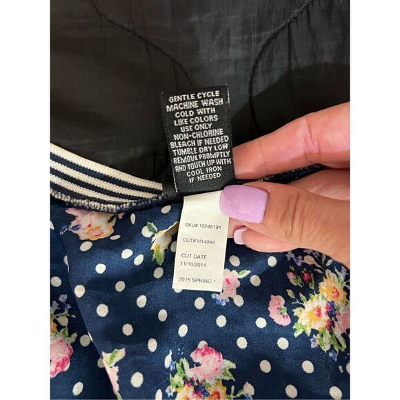 Torrid Top Womens Size 4 26/28 4X Navy Blue Floral Polka Dot Sleeveless Tank Top - Picture 6 of 10